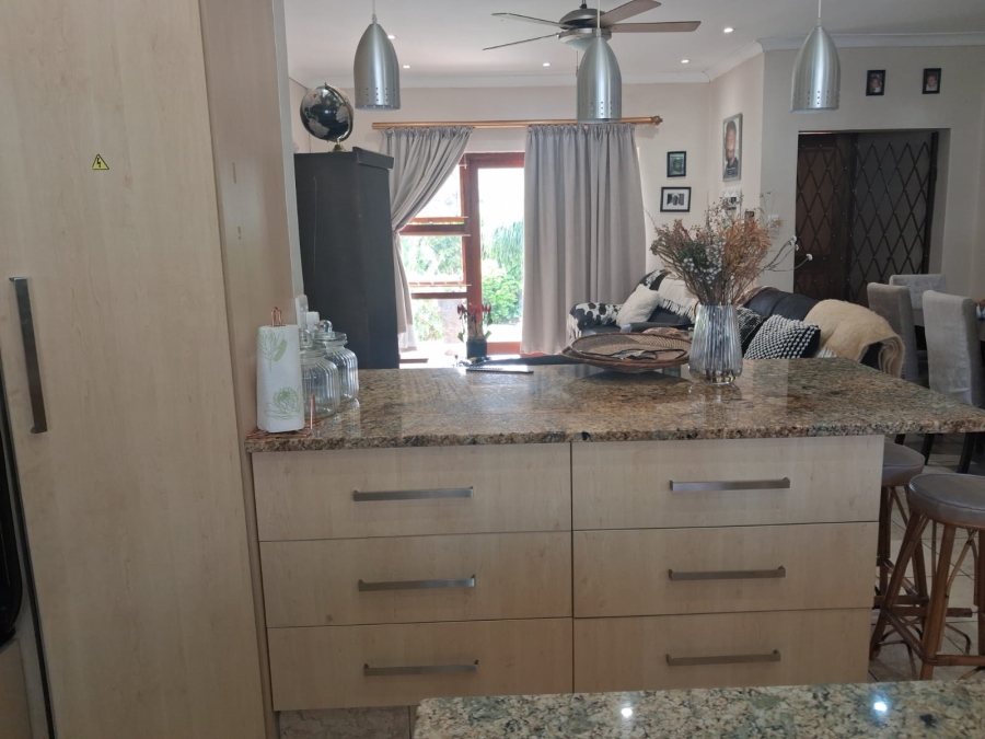 To Let 3 Bedroom Property for Rent in Chiselhurst Eastern Cape